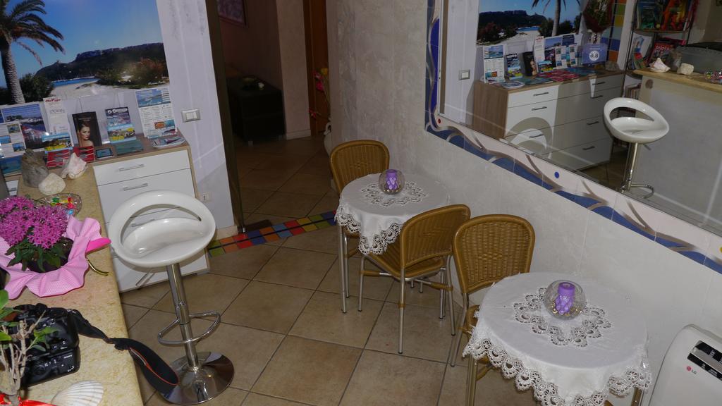 Bed and Breakfast Marina Poetto Cagliari Esterno foto