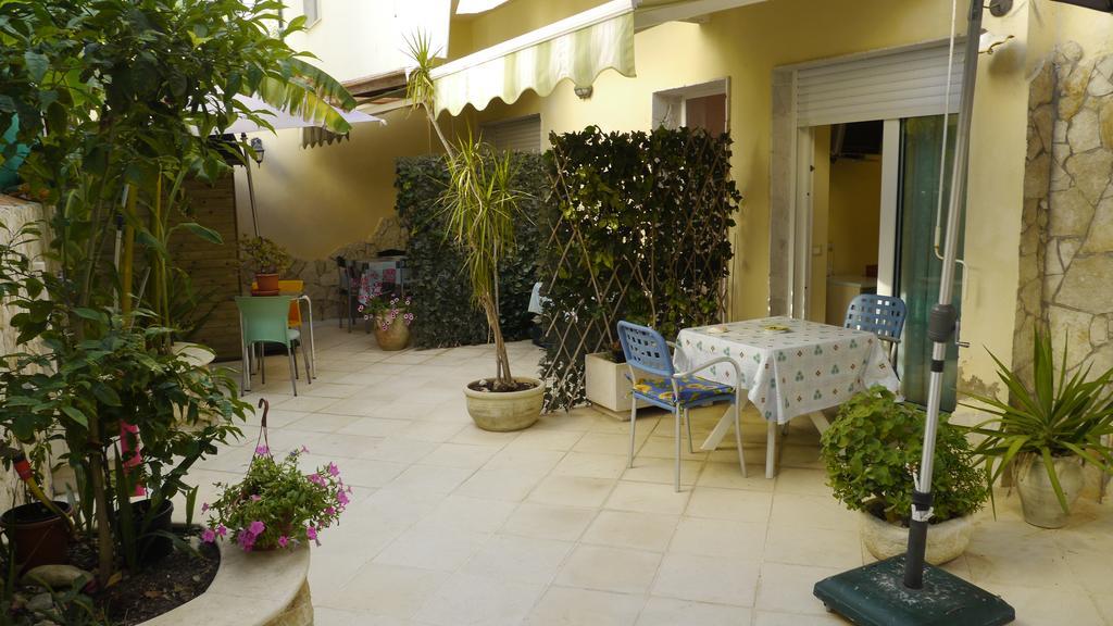 Bed and Breakfast Marina Poetto Cagliari Esterno foto